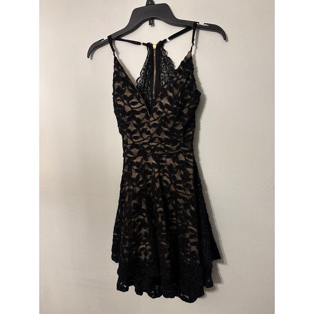 Honey and Rosie Lace Dress Womens M Black Excellent Open Back Fit and Flare